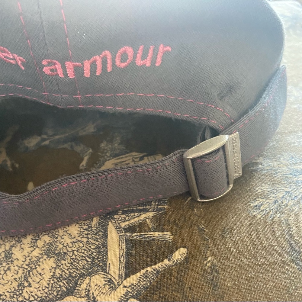 Under Armour YOUTH hat - Picture 5 of 6